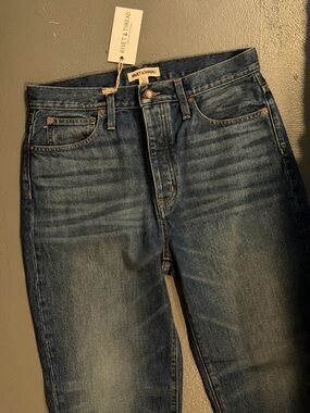 Rivet & Thread Women’s Straight Leg Jeans — Medium Blue